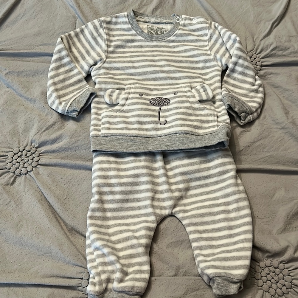 Kapital K sweatsuit size 3-6 mo